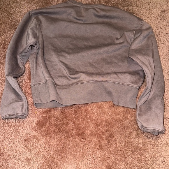 New Balance Women's Charcoal Sweatshirt - Picture 3 of 3